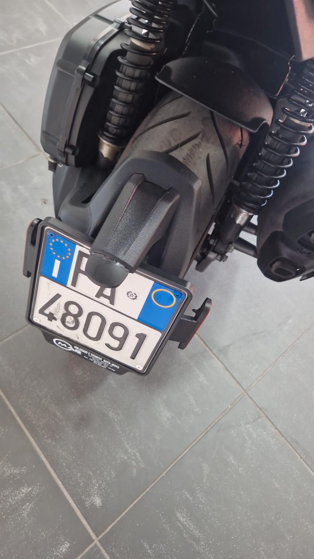 Piaggio Beverly 400 sport
