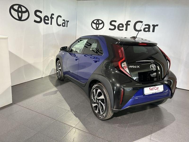 Toyota Aygo X 1.0 VVT-i 72 CV 5 porte Trend Km 0 Bi-Tone "JUNIPER BLUE & BLACK"