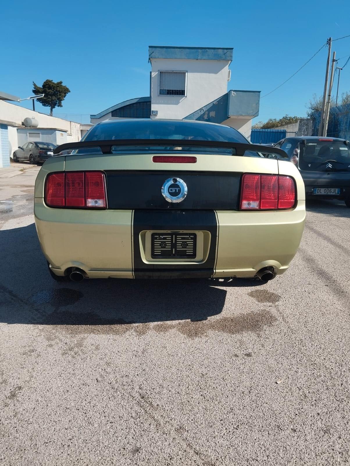 Ford Mustang '15-'24 - 2011