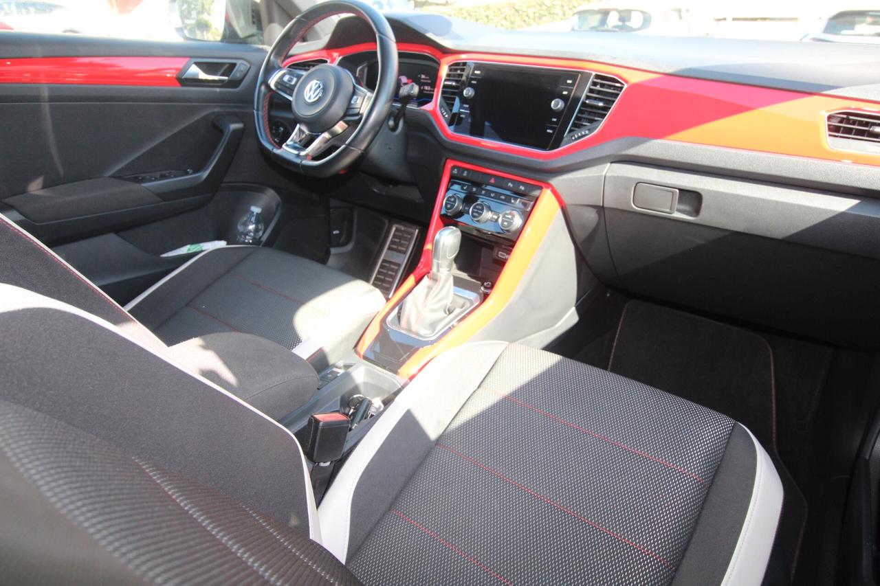 Volkswagen T ROC R LINE PLUS