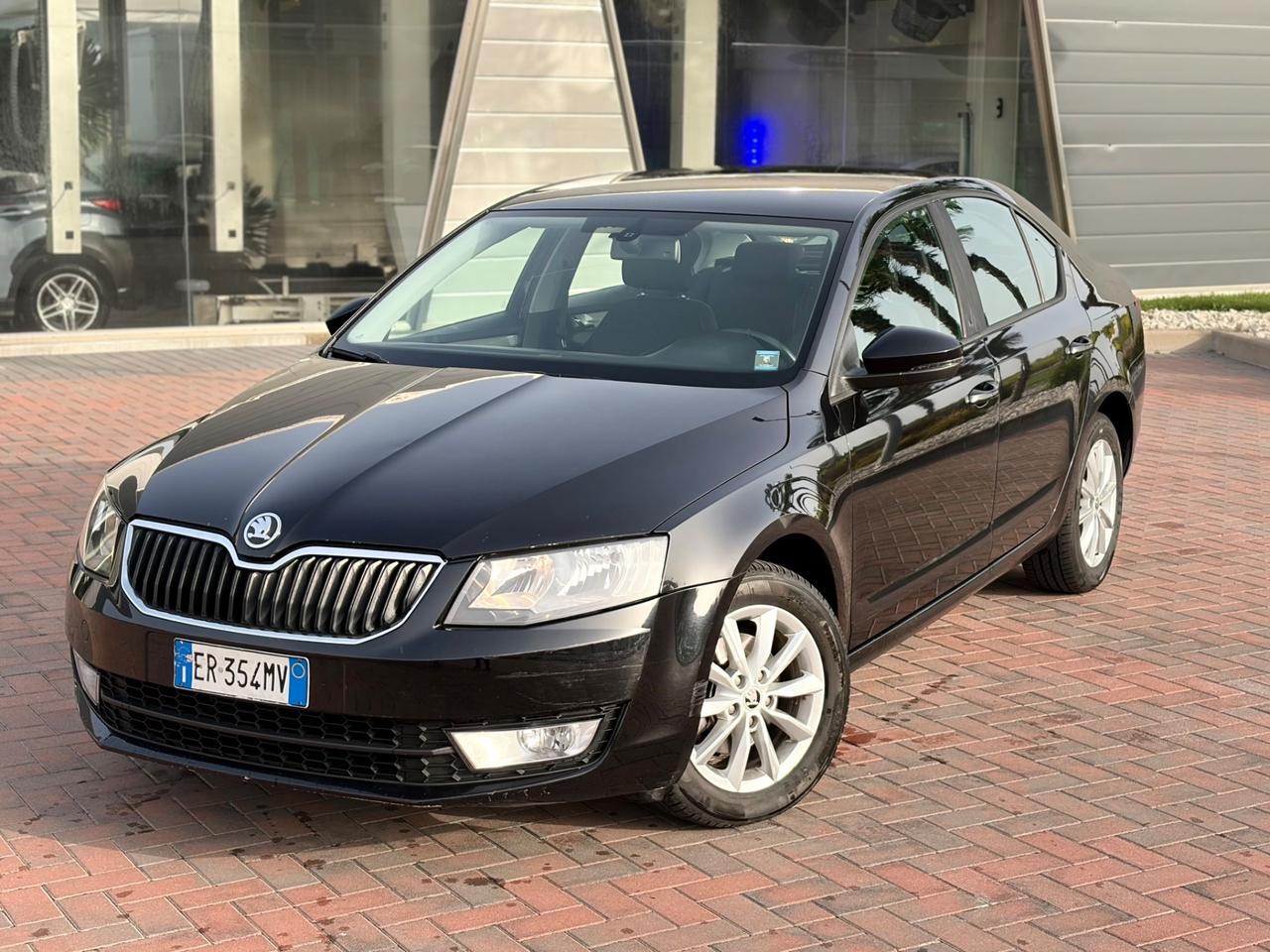 Skoda Octavia 1.6 TDI 2013 Elegance BERLINA