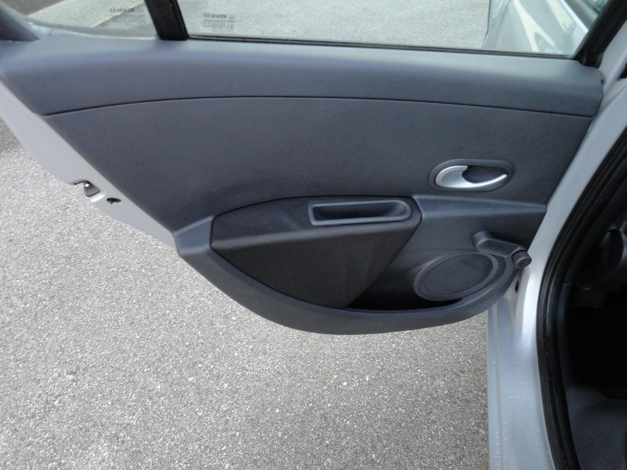 Renault Clio 1.2 16V 5 porte Dynamique