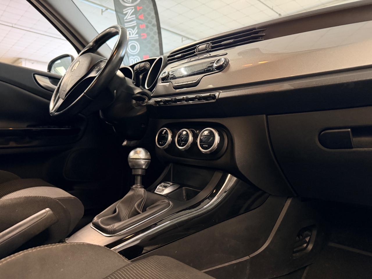 Alfa Romeo Giulietta 1.6 JTDm-2 105 CV Distinctive