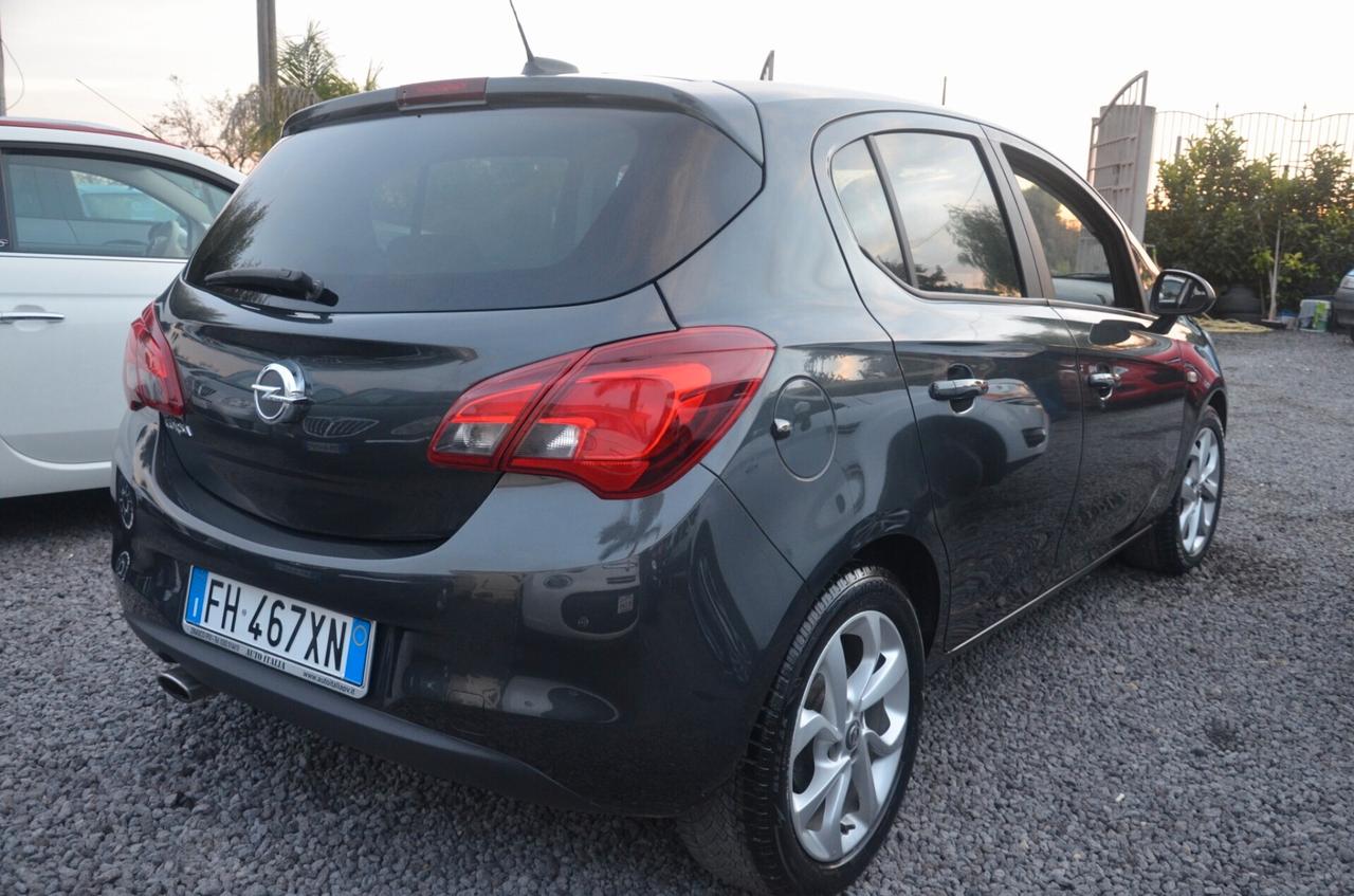 Opel Corsa 1.2 benz adatta ai neopatentati