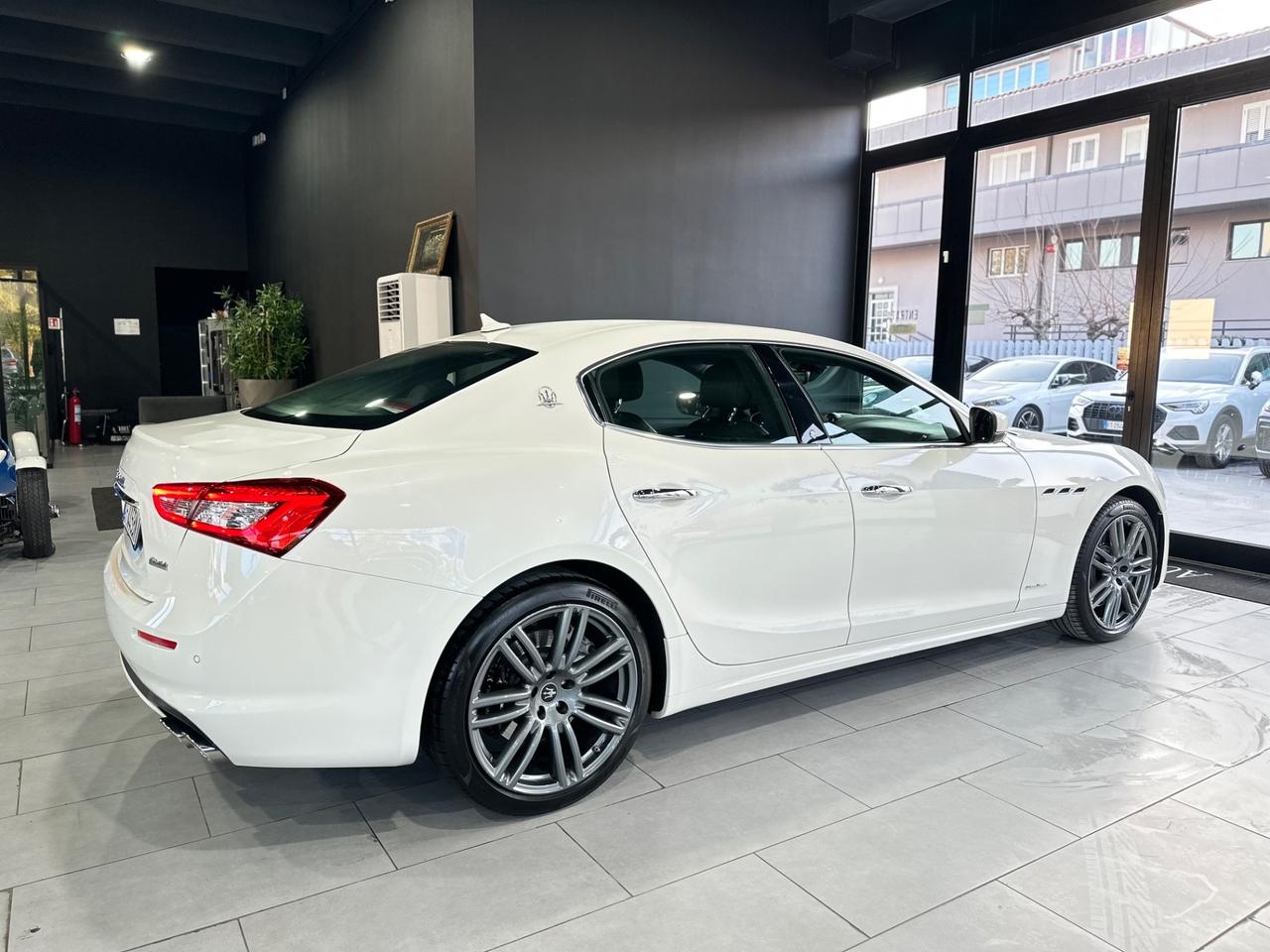 Maserati Ghibli V6 Diesel Granlusso 275CV