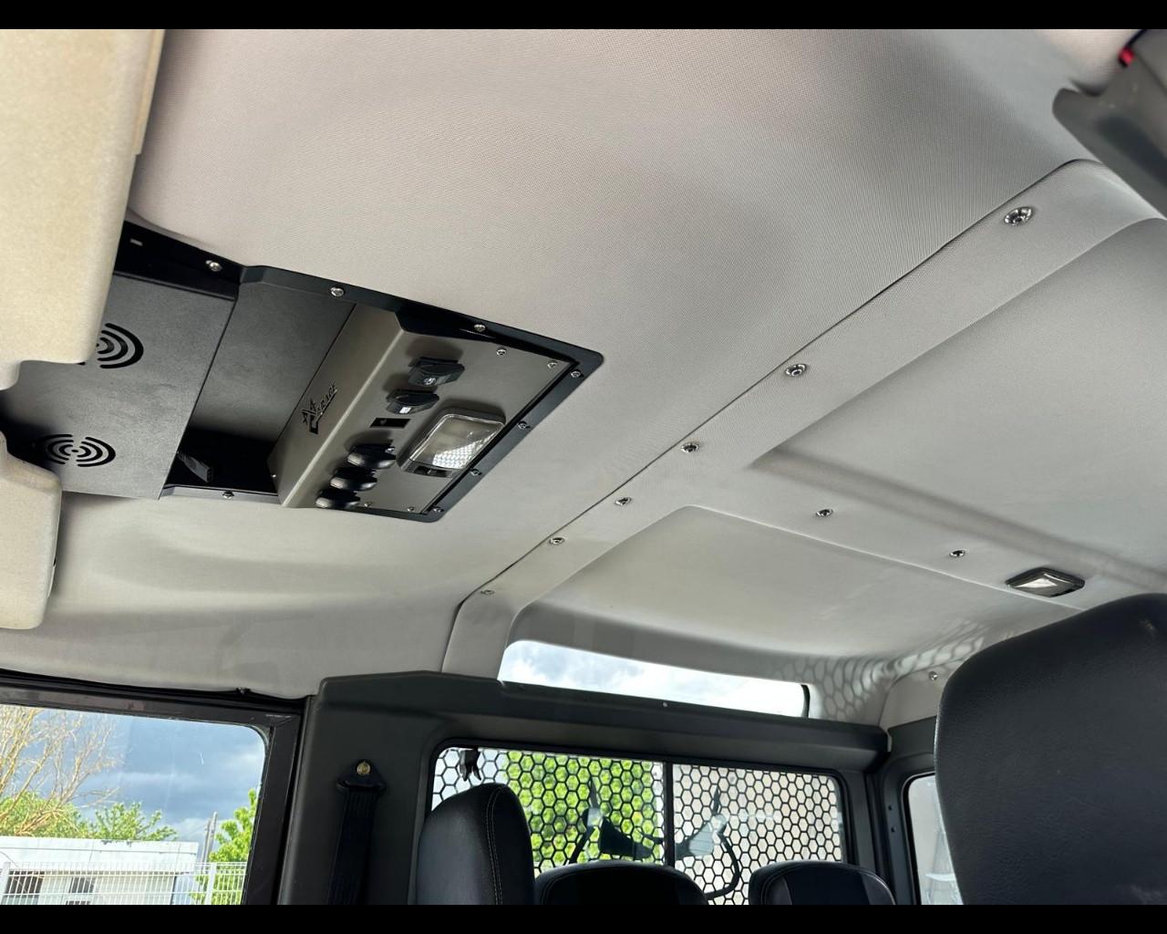 LAND ROVER Defender - Defender 90 2.5 Td5 Station Wagon S