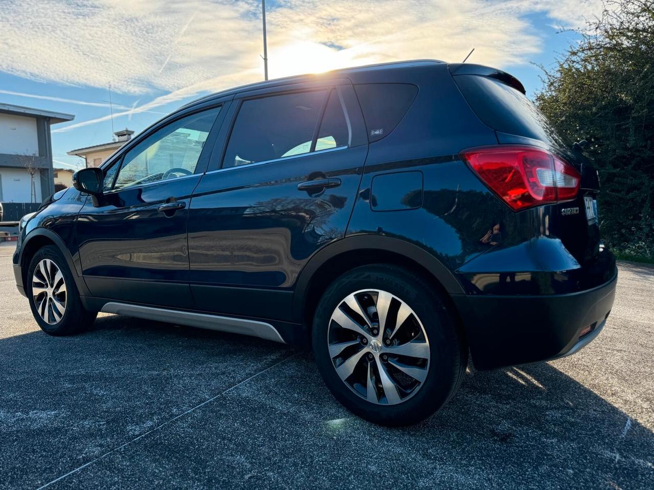 Suzuki S-Cross 1.6 DDiS Start&Stop 4WD All Grip Top