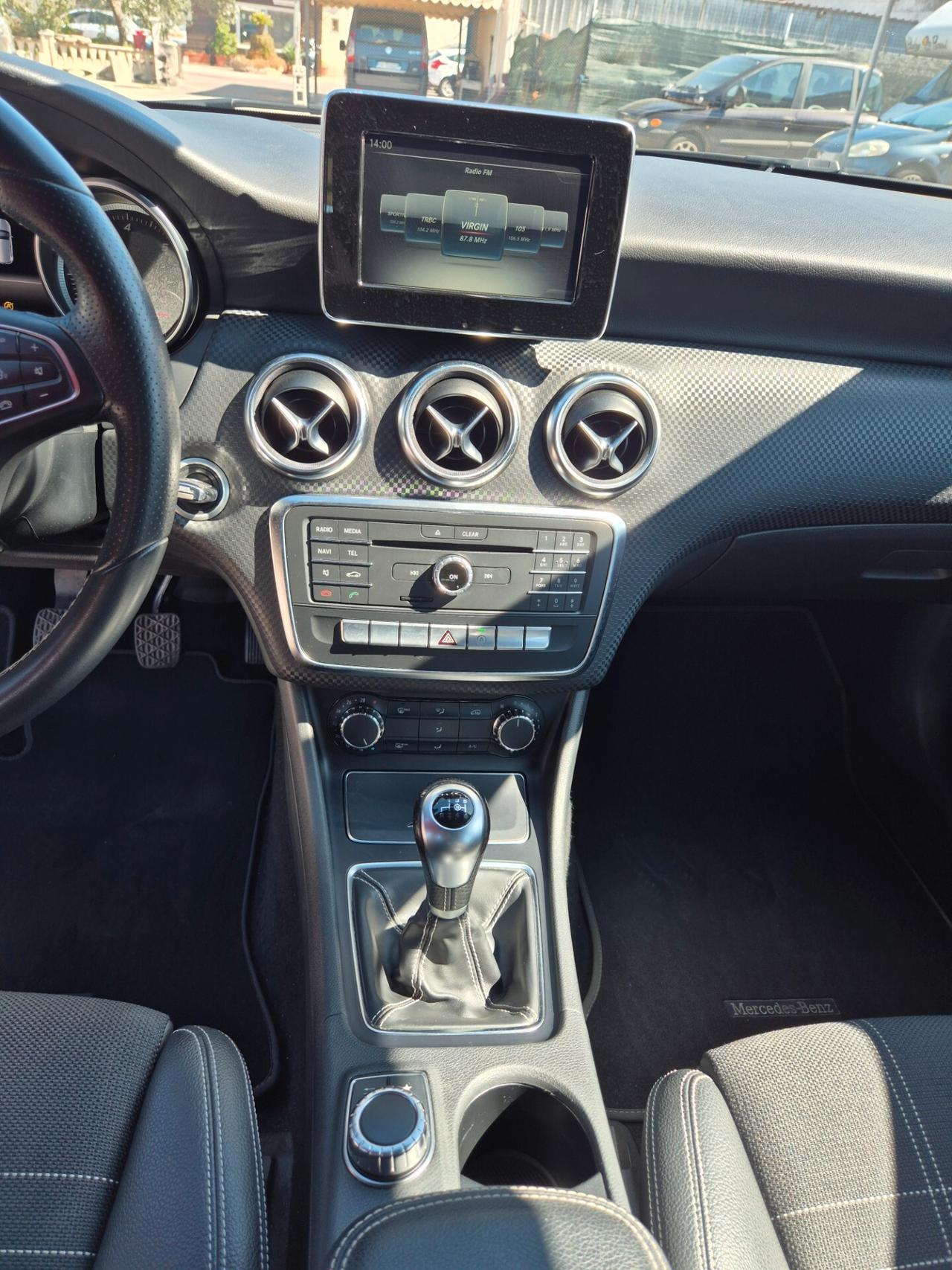 Mercedes-benz A 180 d Premium