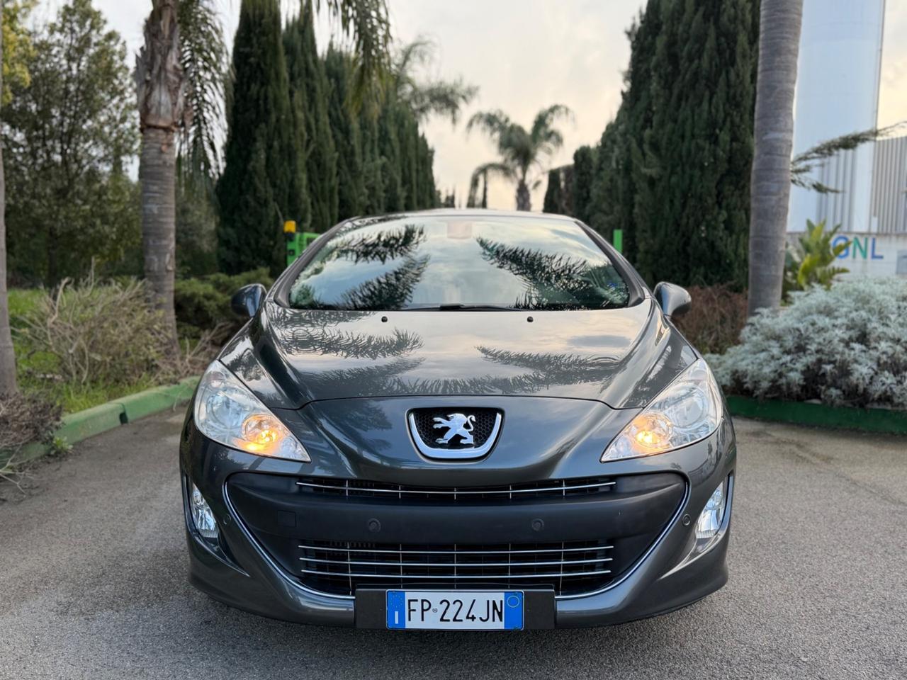 Peugeot 308 CC 1.6 THP 156CV aut. Féline