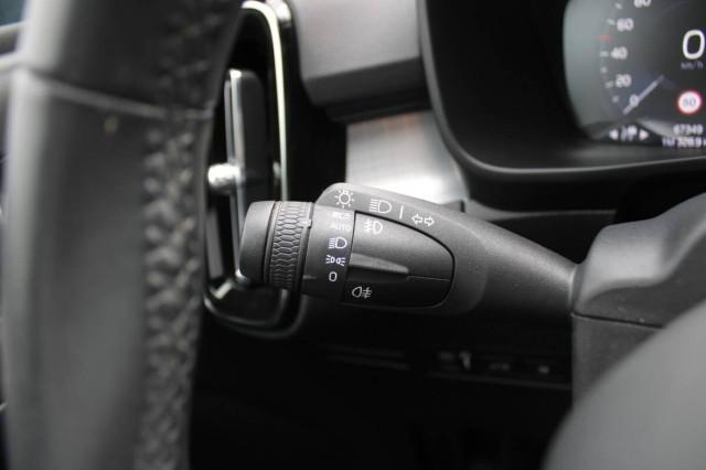 Volvo XC40 1.5 t4 phev Inscription automatica con CarPlay