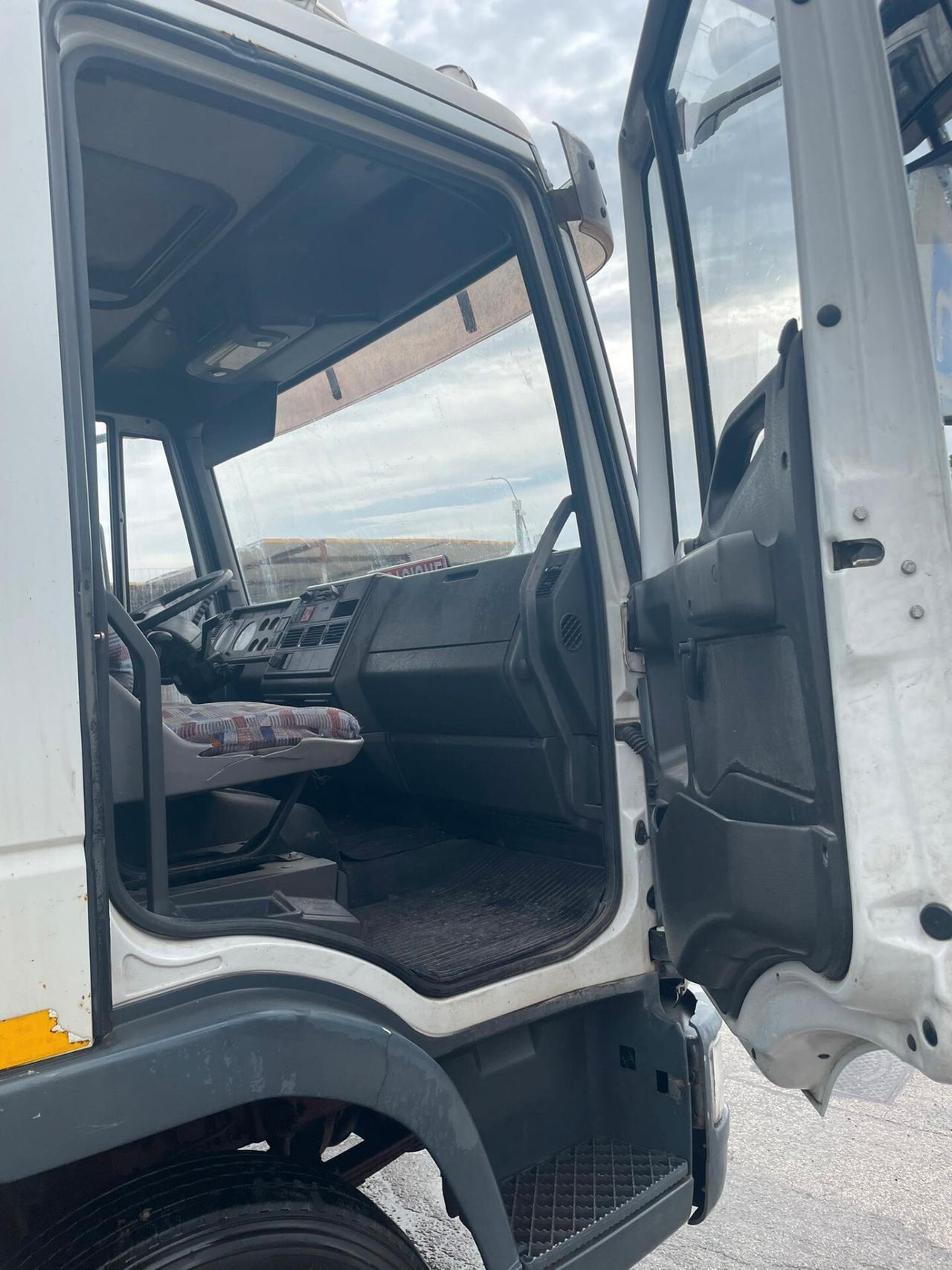 Iveco Euro Cargo 100E 15