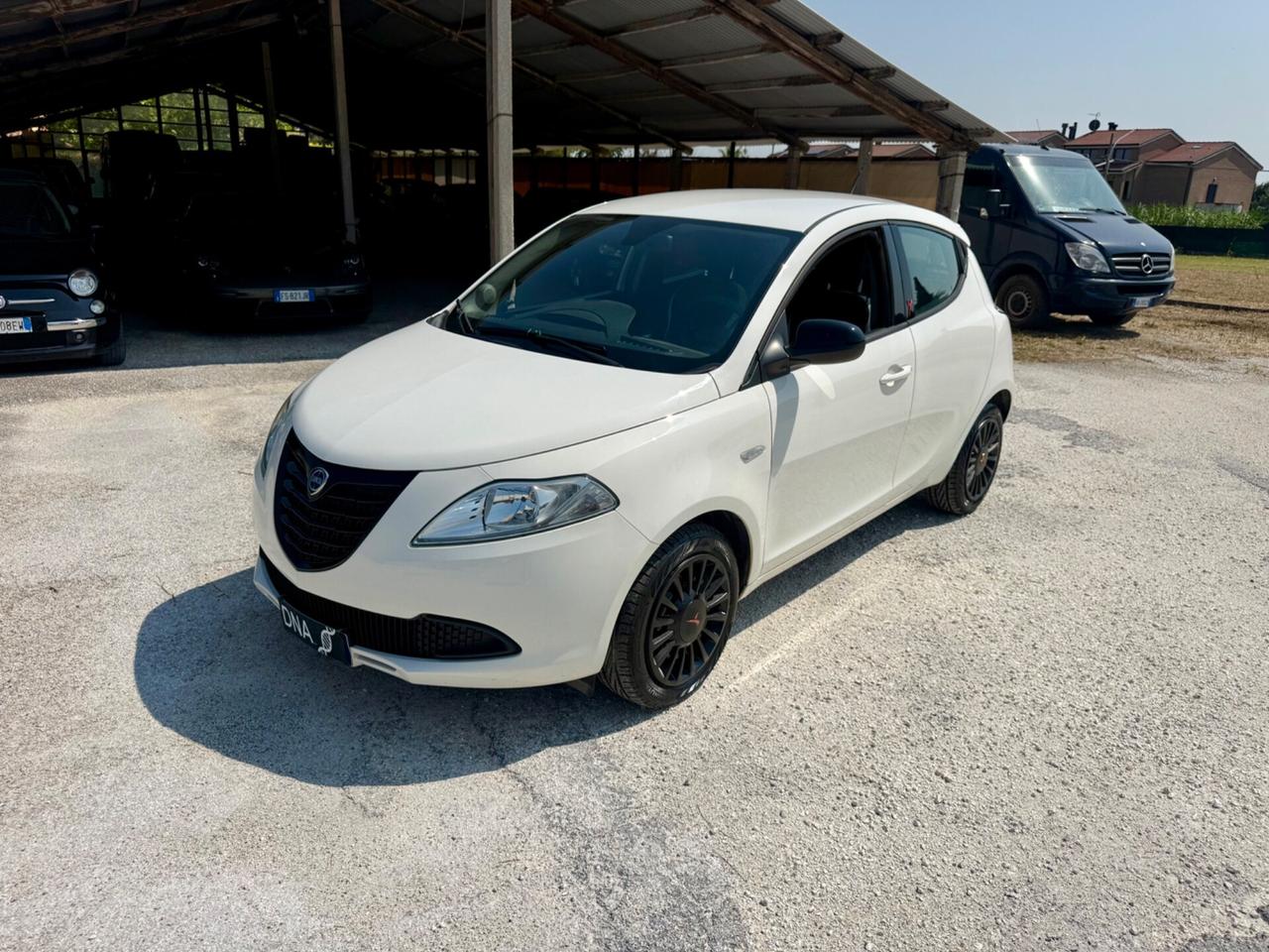 Ypsilon 1.2 benzina euro6B Unipro NEOPATENTATI