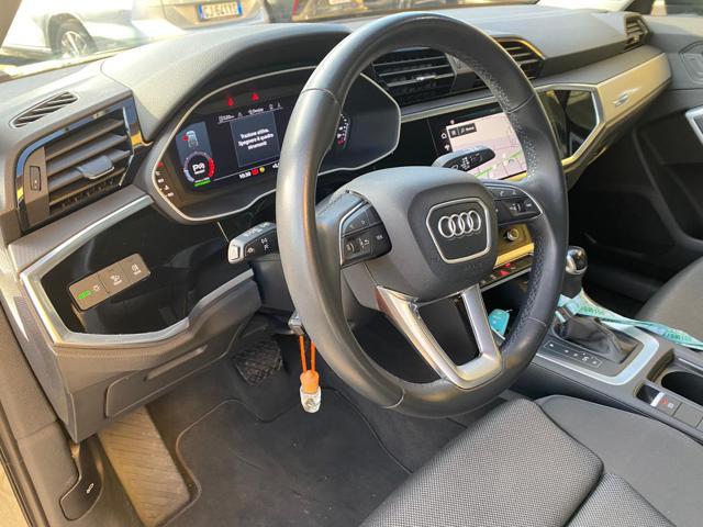 AUDI Q3 35 TDI S line edition