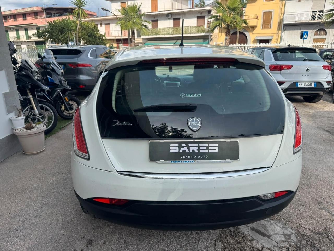 Lancia Delta 1.6 MJT DPF Silver