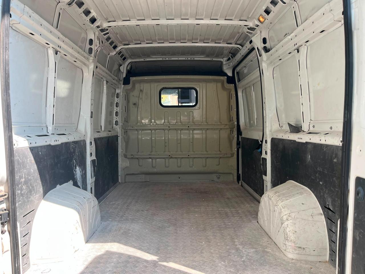 Peugeot BOXER 2.2 HDi L2H2 130CV