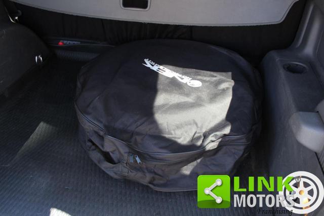 VOLKSWAGEN Touran 1.9 TDI 105CV DPF Highline 7 Posti per Neopatent..