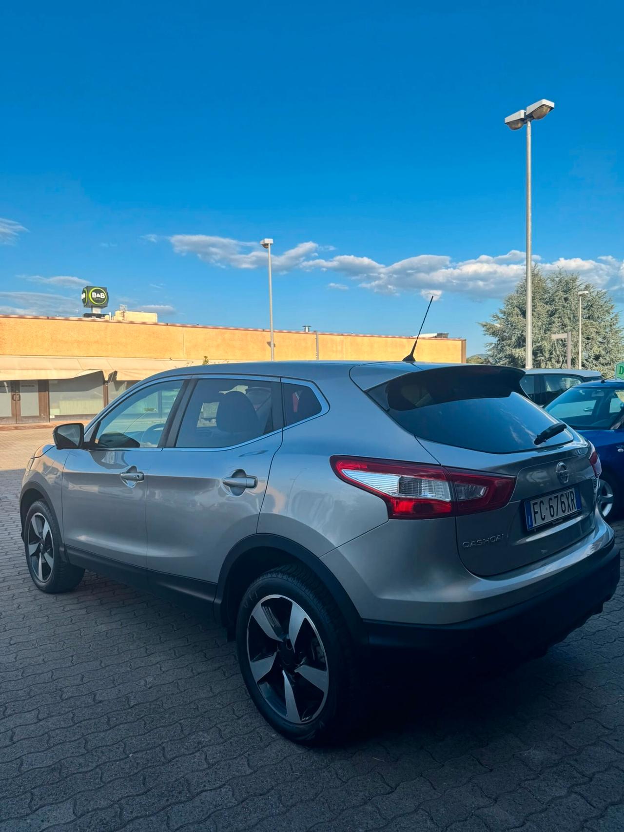 Nissan Qashqai 1.6 dCi 4WD BLACK EDITION