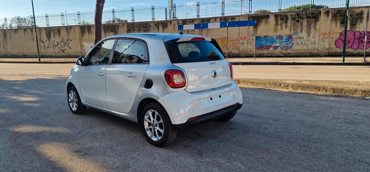 Smart ForFour 1.0 70CV Passion FINANZIAMENTI ANCHE SENZA BUSTA PAGA