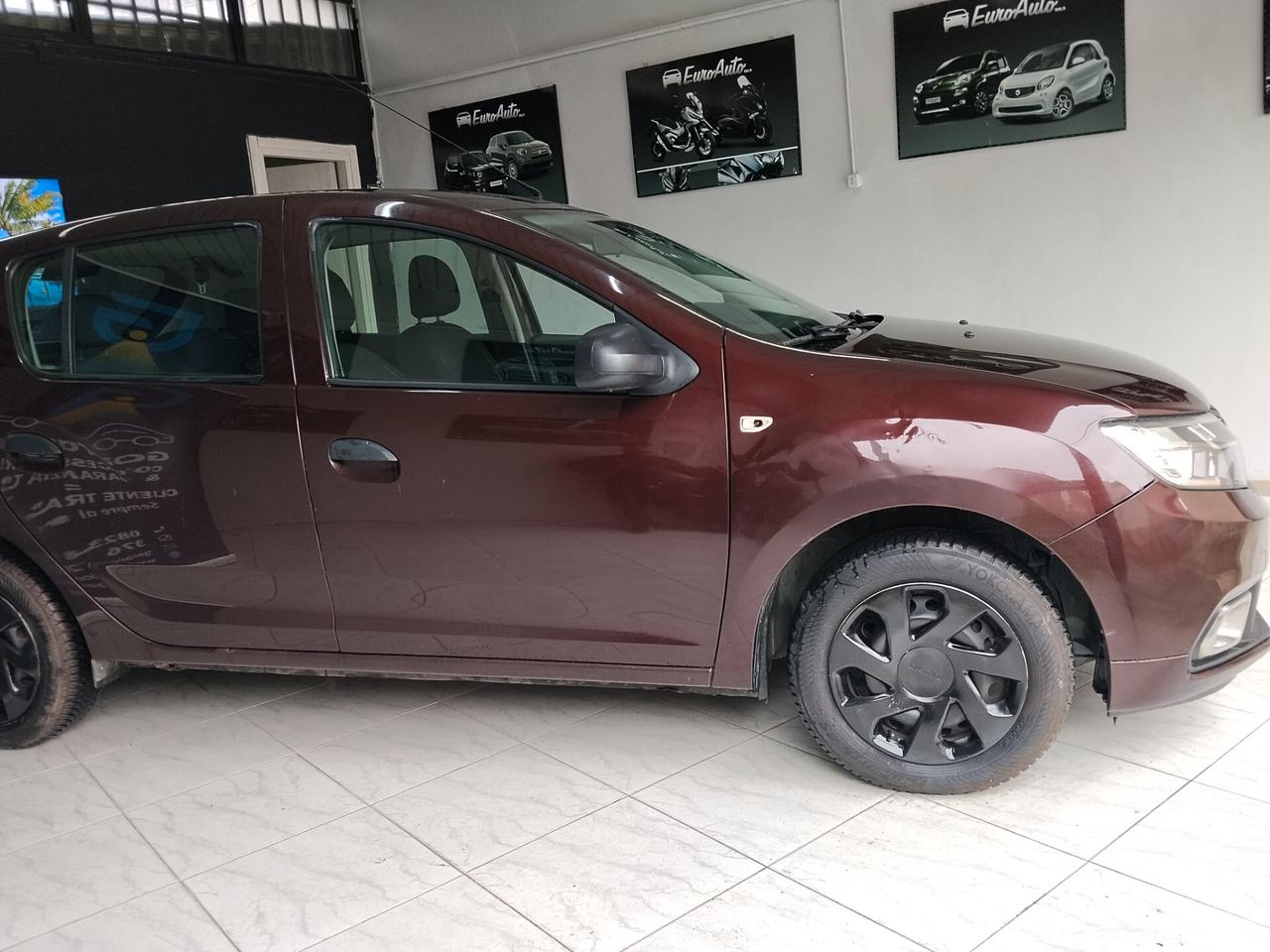 Dacia Sandero 900 bnz / GPL 2017 CON GARANZIA