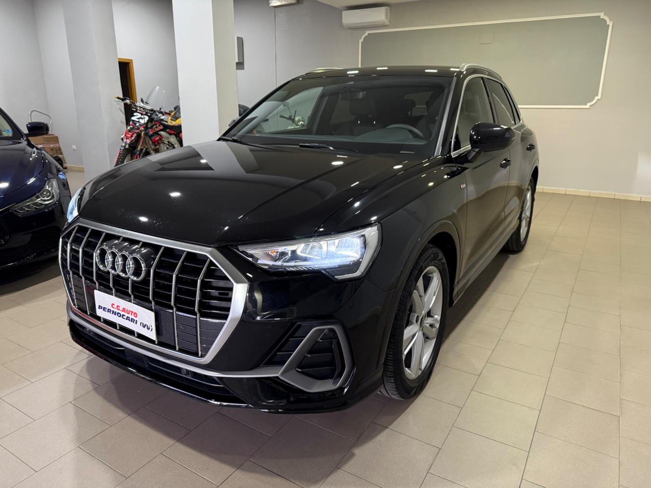 Audi Q3 40 TDI quattro S tronic S line edition