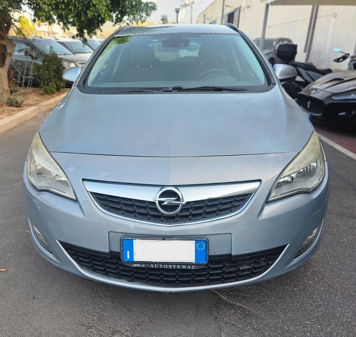 Opel Astra 1.7 CDTI 110CV Sports Tourer Cosmo