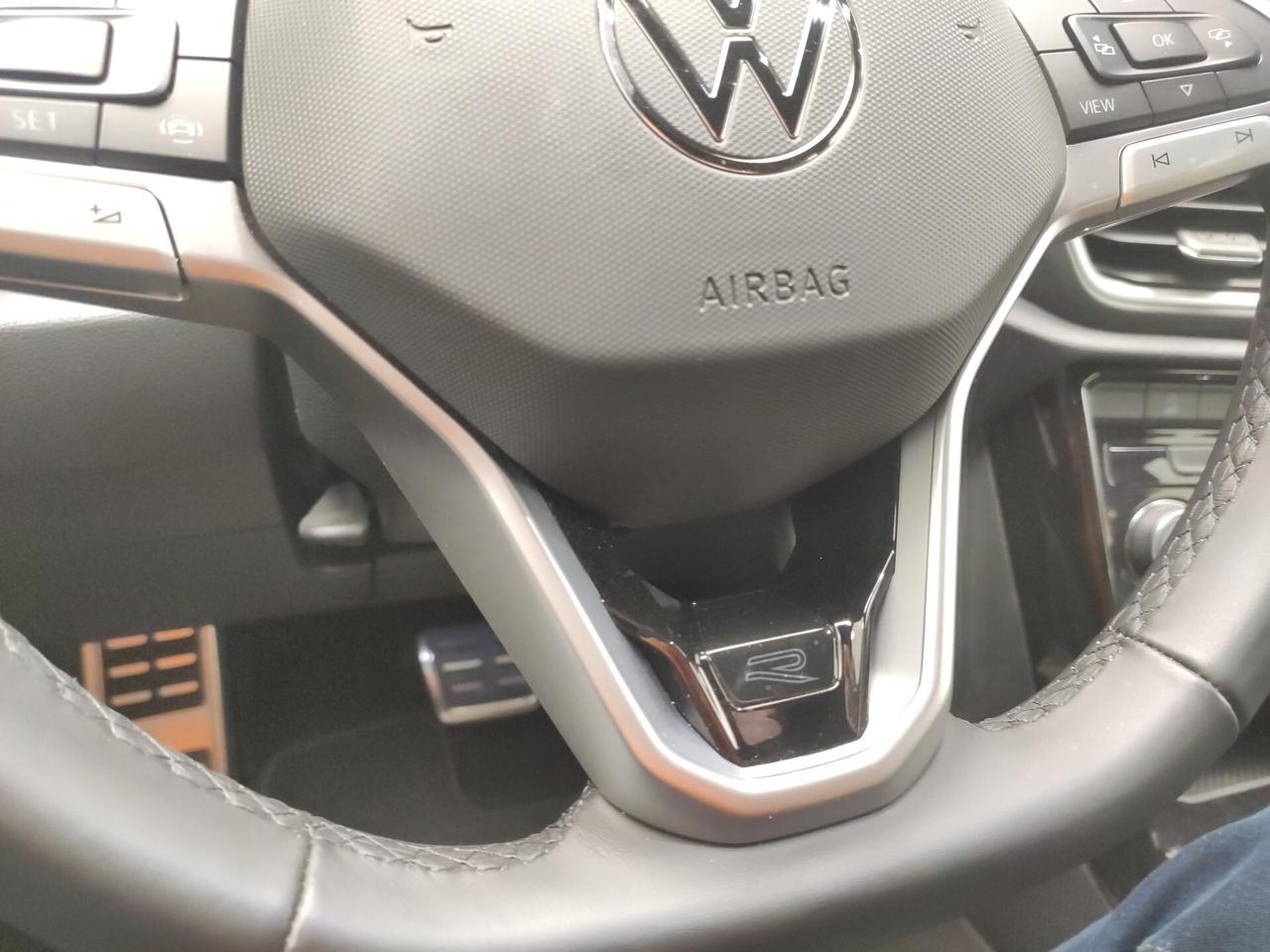 Volkswagen T-Roc 1.5 TSI ACT DSG R-Line
