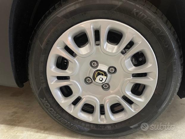 FIAT Panda 1.0 70cv Hybrid Panda N71487