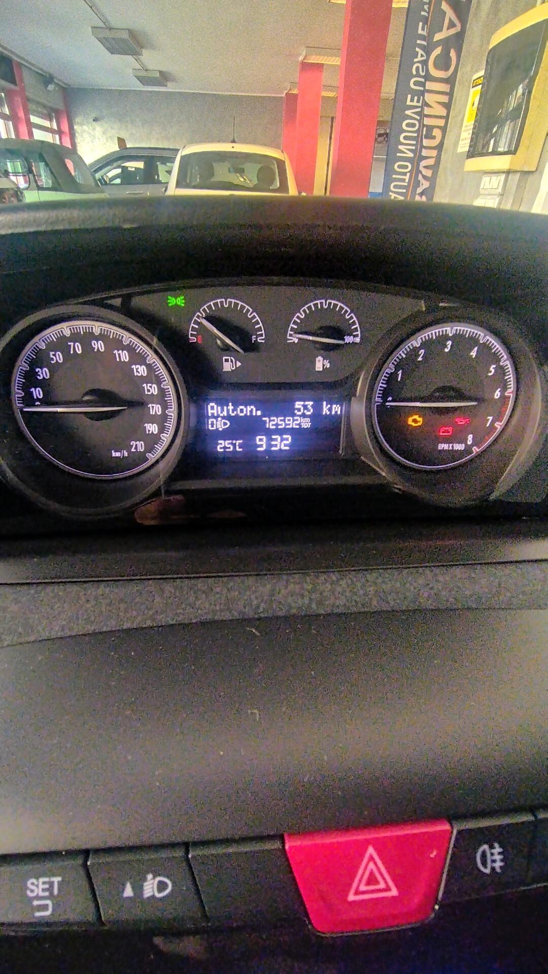 Lancia Ypsilon 1.0 FireFly 5 porte S&S Hybrid Ecochic Silver