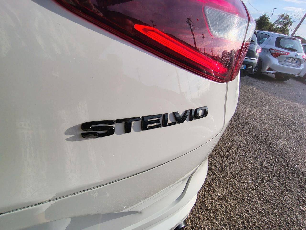 Alfa Romeo Stelvio 2.2 Turbodiesel 210 CV AT8 Q4 Estrema
