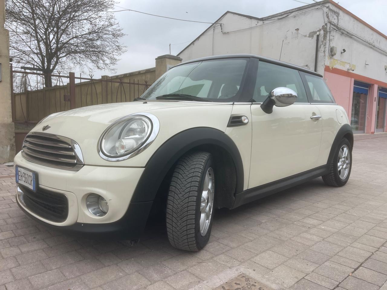 Mini 1.6 16V One (55kW)