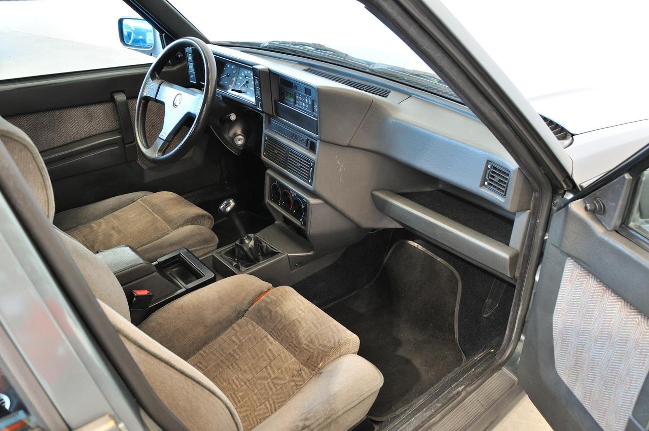 Alfa Romeo 75 1.8 IE ASI Climatizzatore