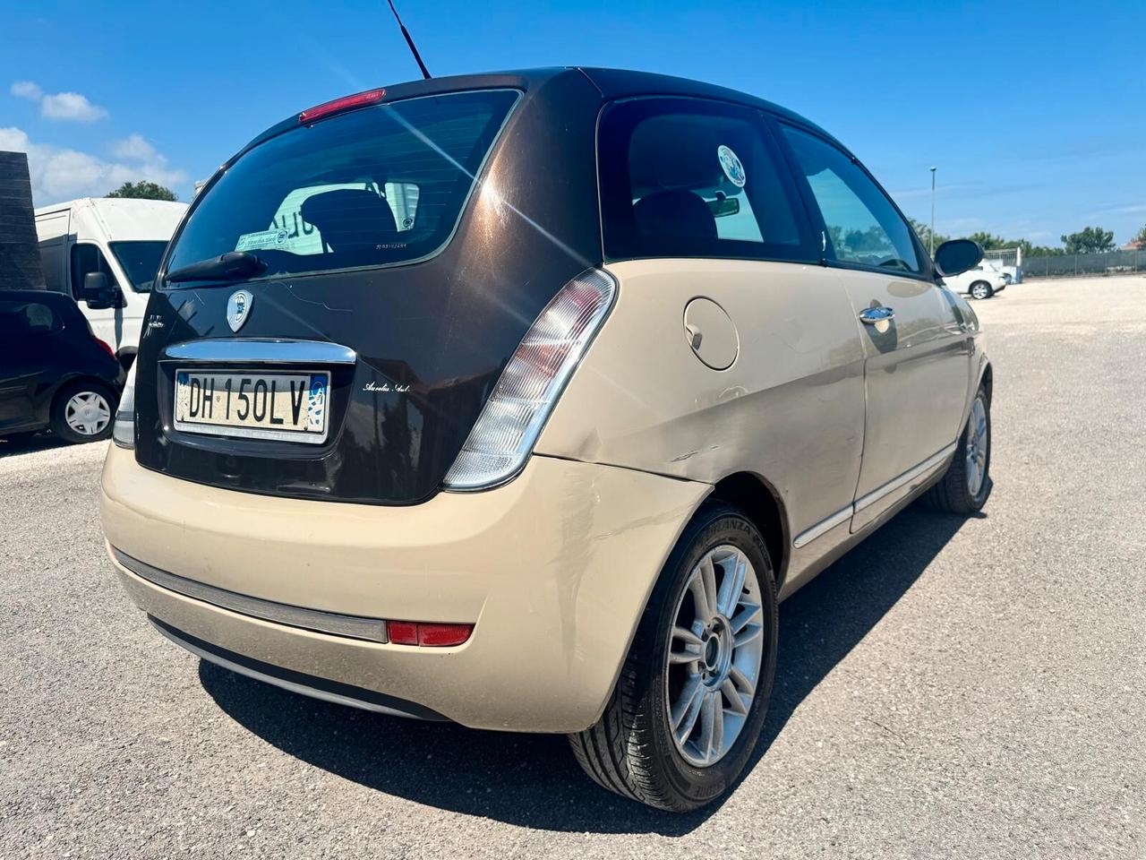 Lancia Ypsilon 1.4 Platino