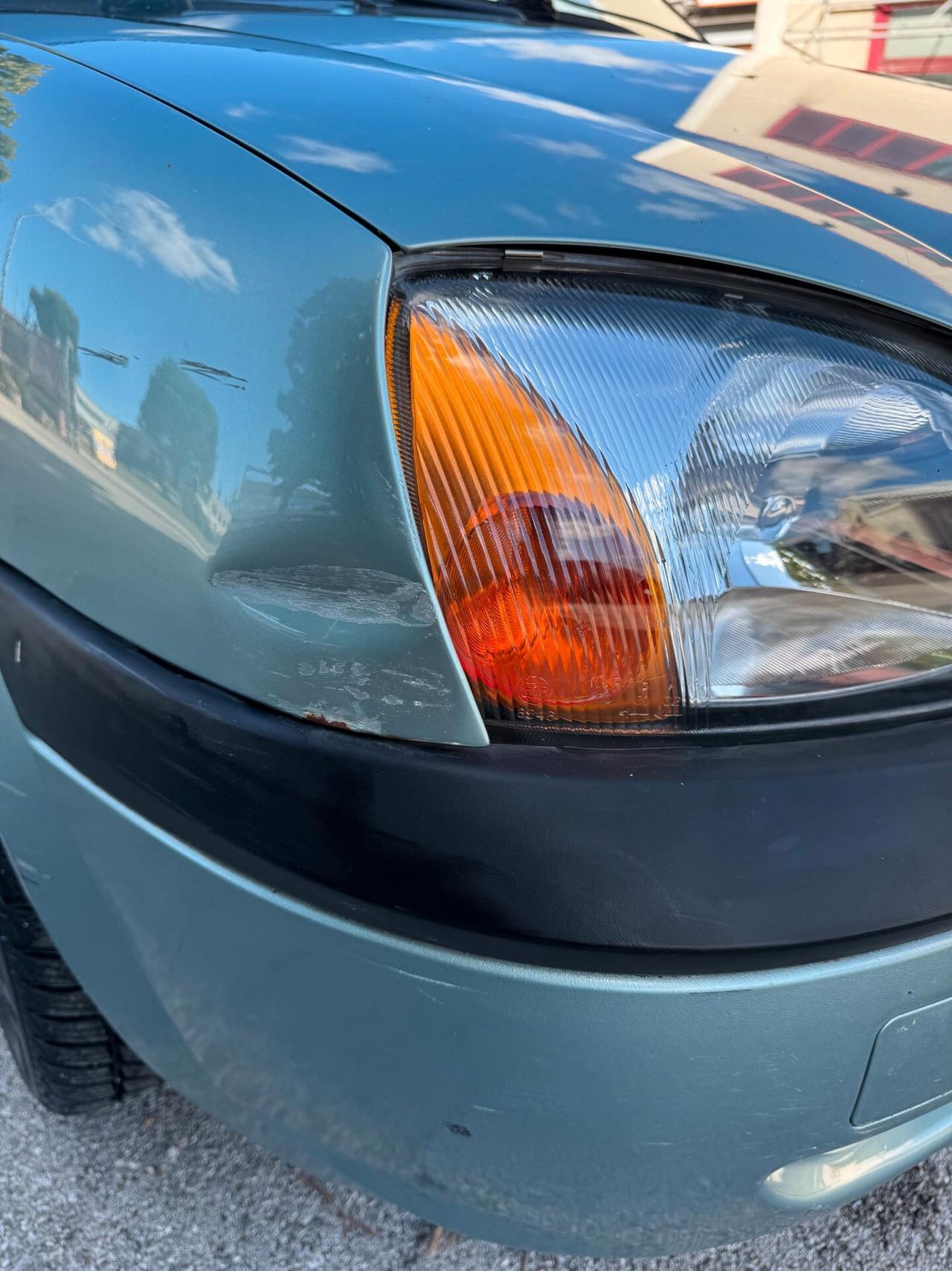 Ford Fiesta 1.2i 16V cat 5 porte Ghia