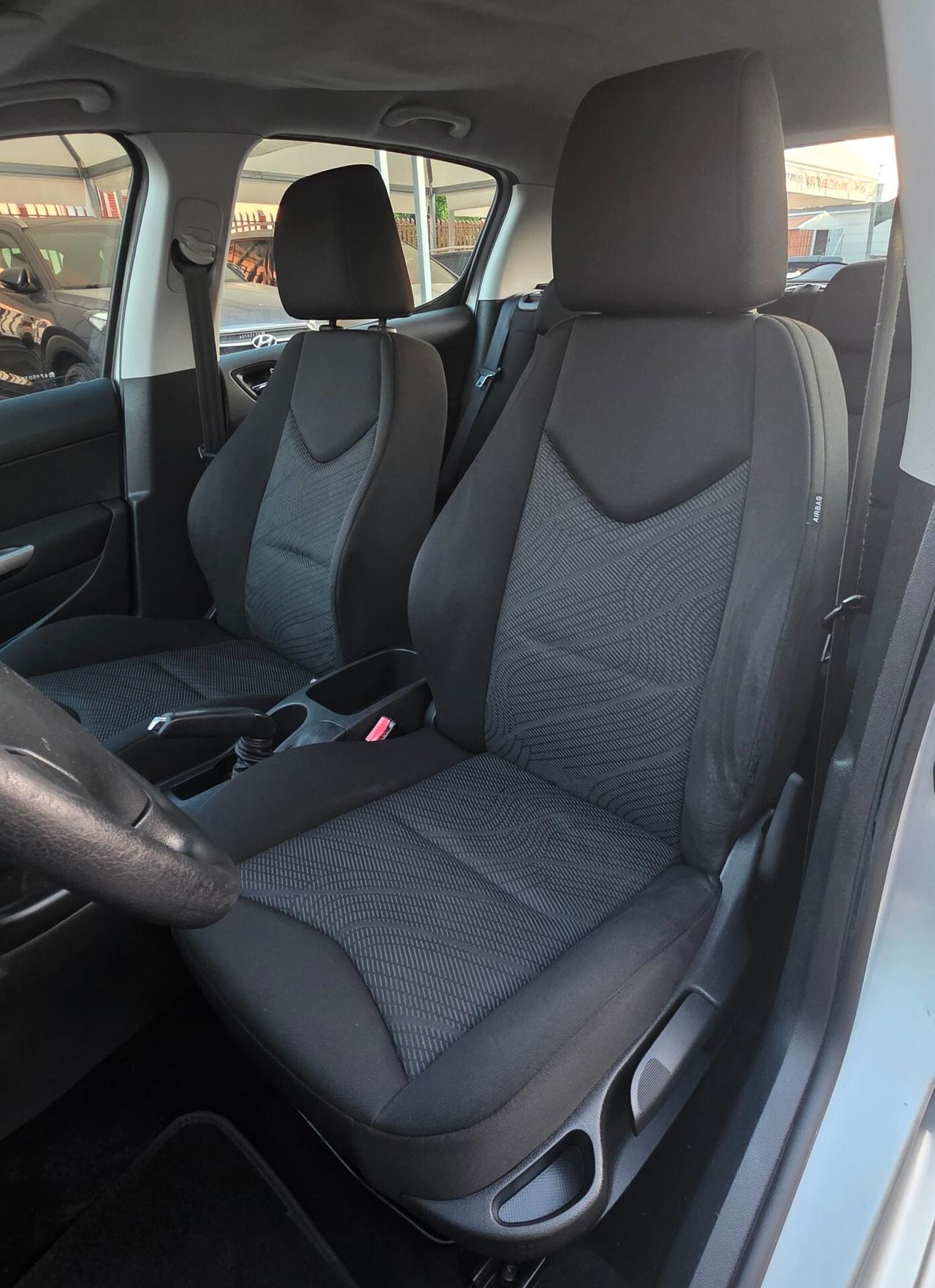 Peugeot 308 1.6 HDi 90CV 5p. Tecno