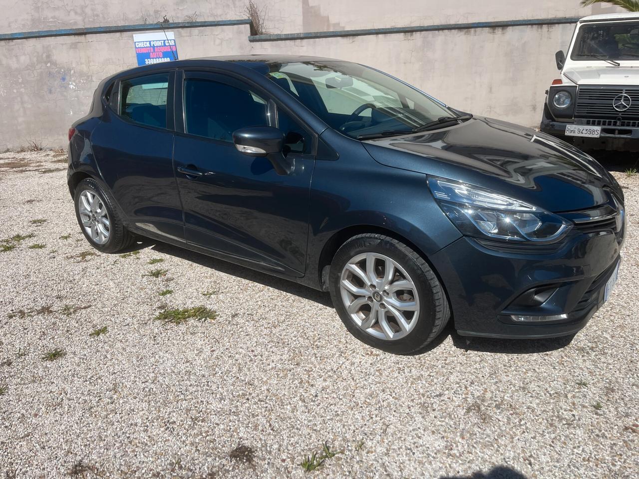 Renault Clio TCe 12V 90 CV GPL 5 porte Moschino Intens