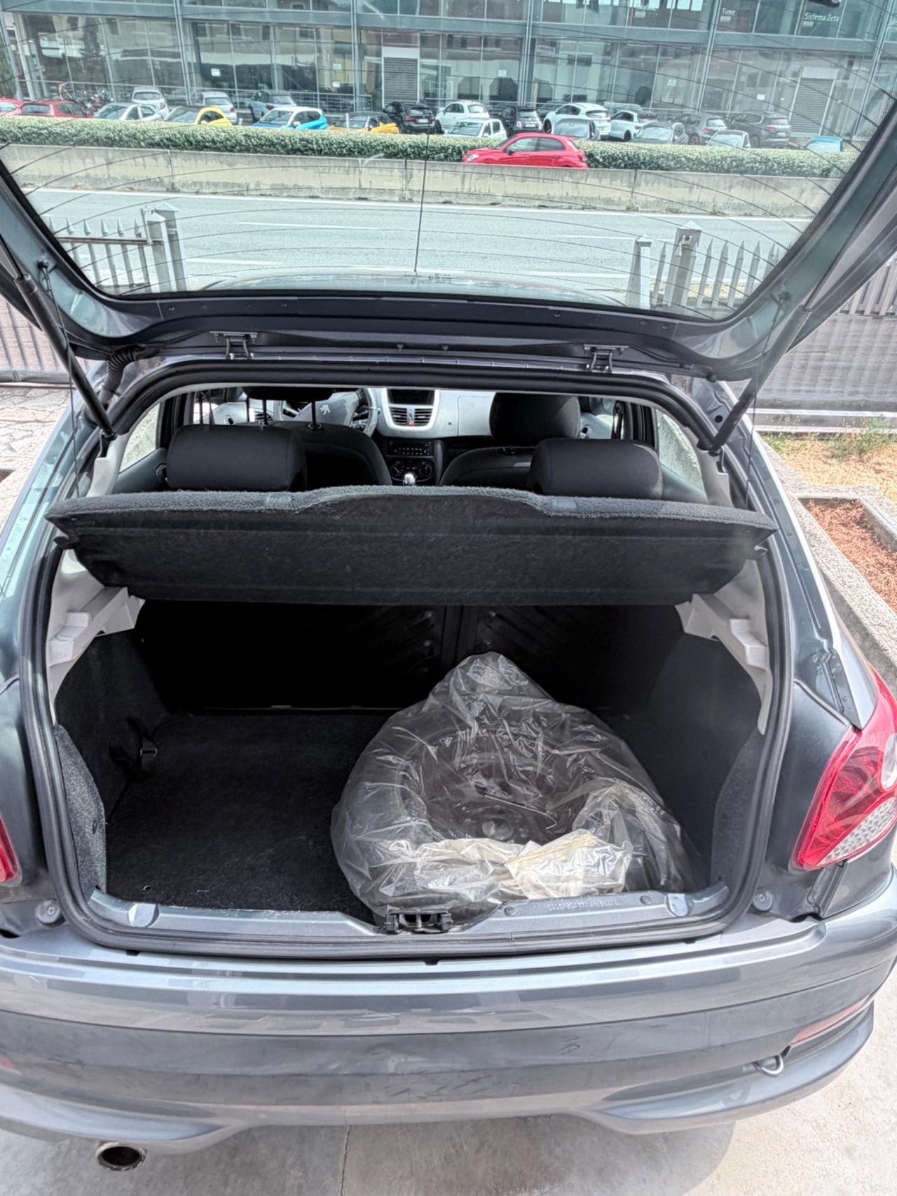 Peugeot 206 GPL DELLA CASA LEGGI BENE LA DESCRIZIONE PRIMA DI