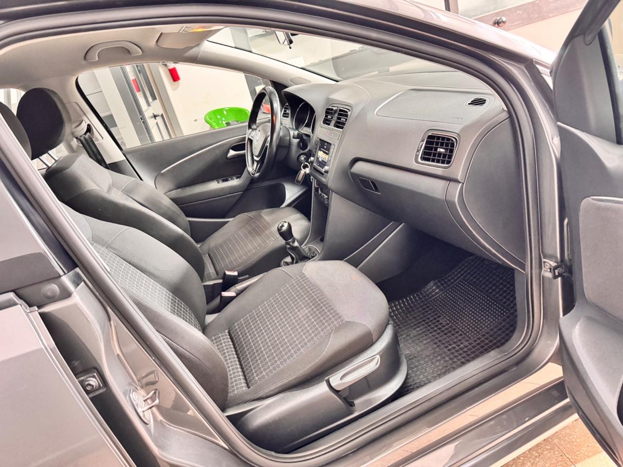 Volkswagen Polo 1.4 TDi 75 Cv 5P. 110.000 Km 2017