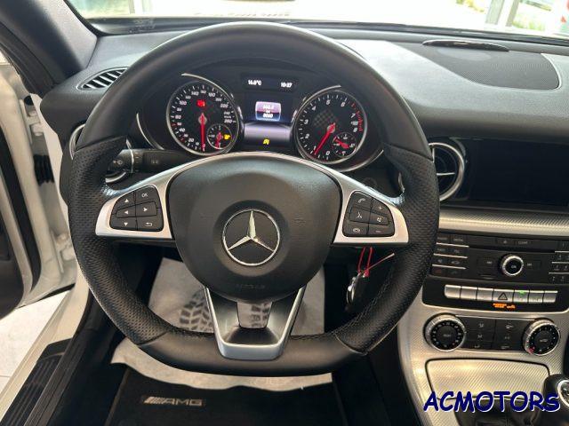 MERCEDES-BENZ SLC 200 AMG line