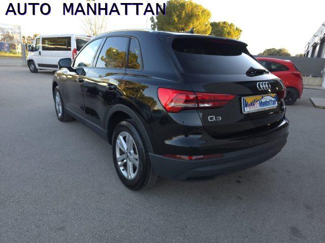AUDI Q3 35 TDI S tronic Business