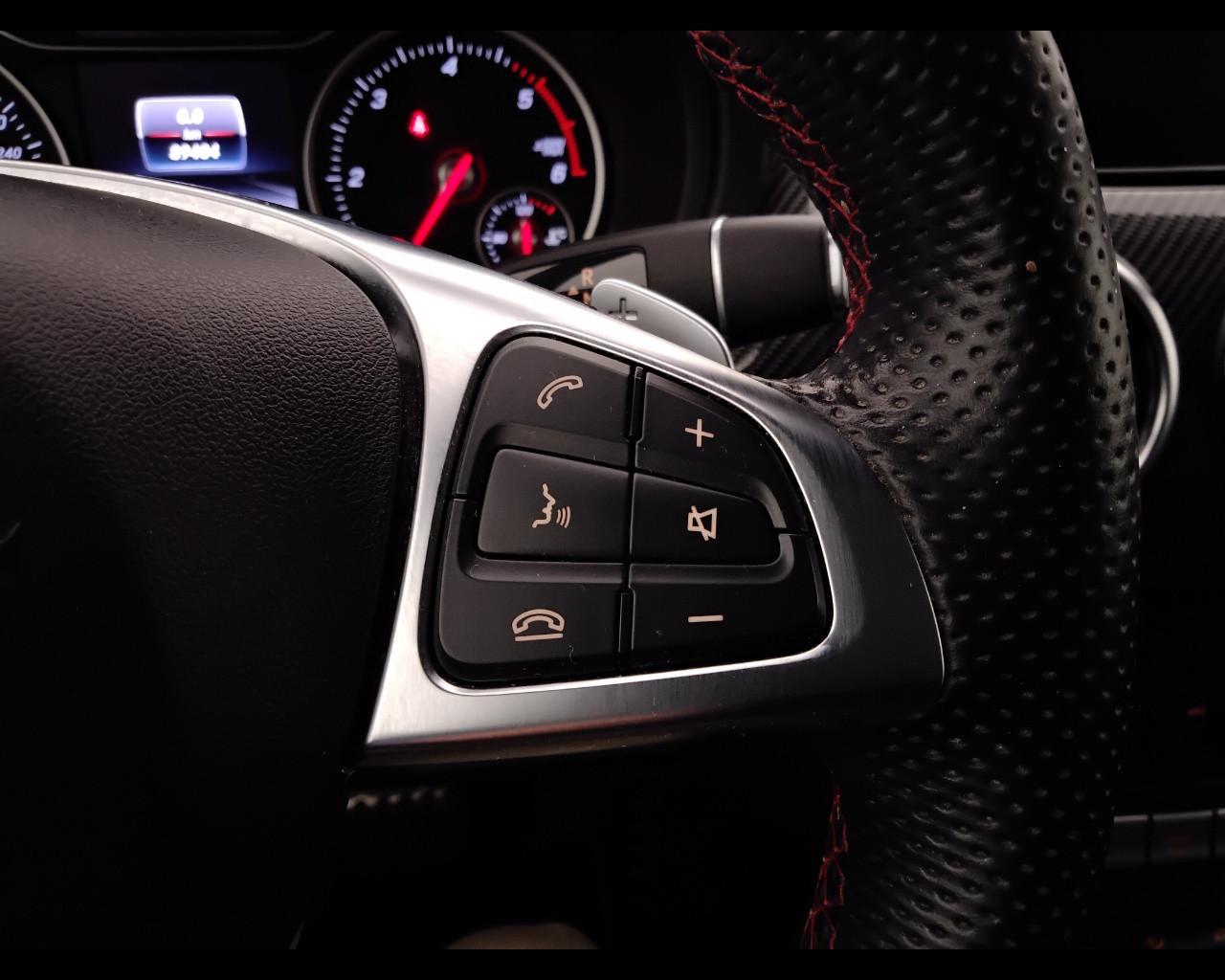 Mercedes-Benz Classe B - T246 - B 200 d Premium Next auto