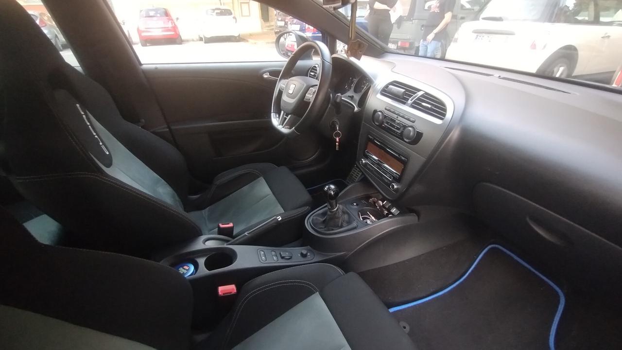Seat Leon 2.0 TSI Cupra R