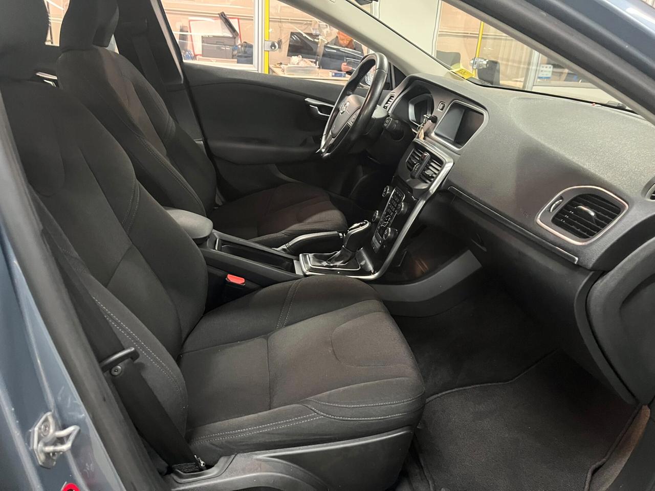 Volvo V40 D2 cambio automatica EURO 6