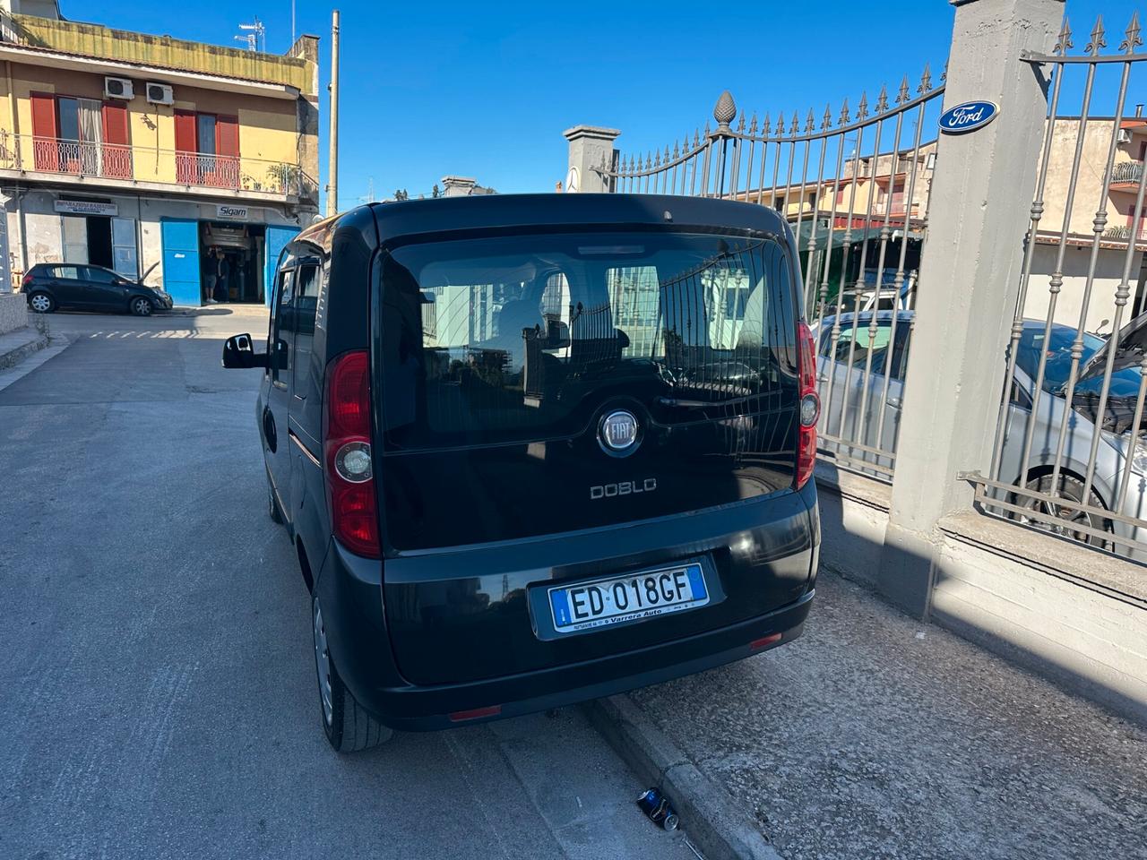 Fiat Doblo 1.6 MJT 105 Cv Emotion 5 Posti Vettura