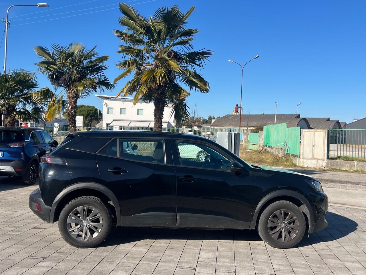 Peugeot 2008 PureTech 10 cv Active FINANZIABILE