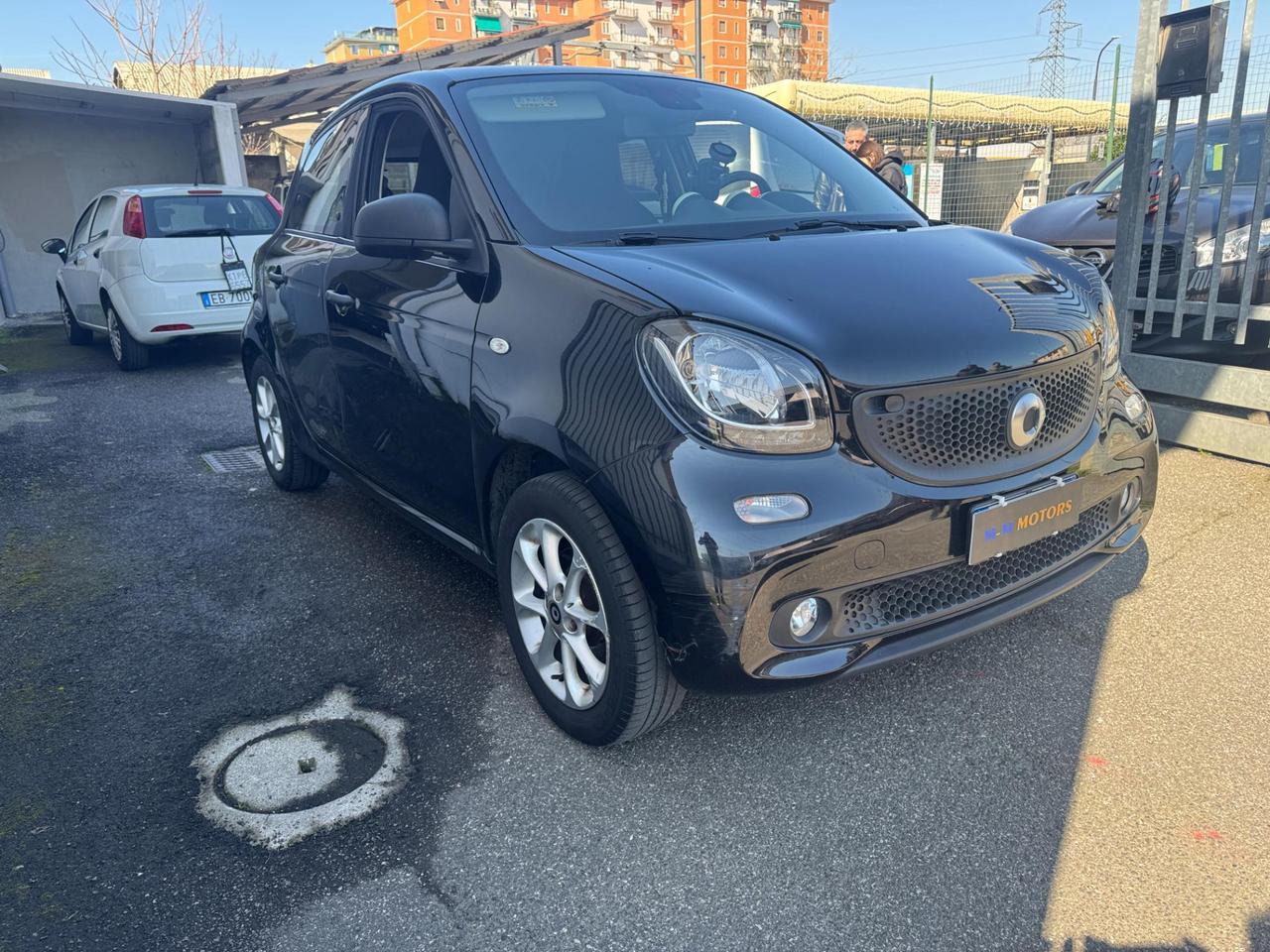 Smart forfour 1.0 Youngster 71cv twinamic **NEOPATENTATI**