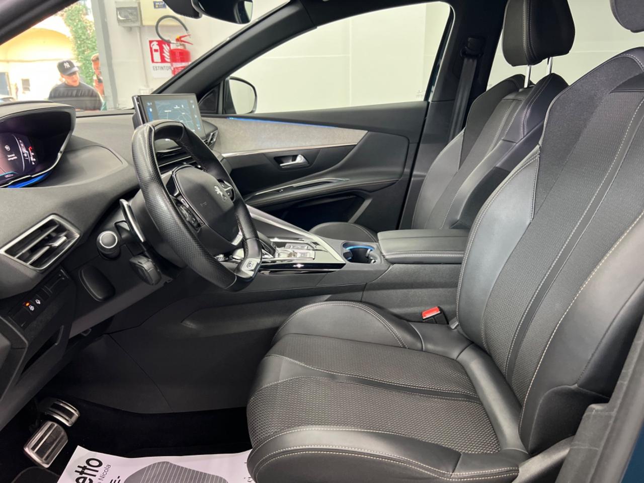 PEUGEOT 3008 BLUHEDI 130CV EAT8 GT 2022
