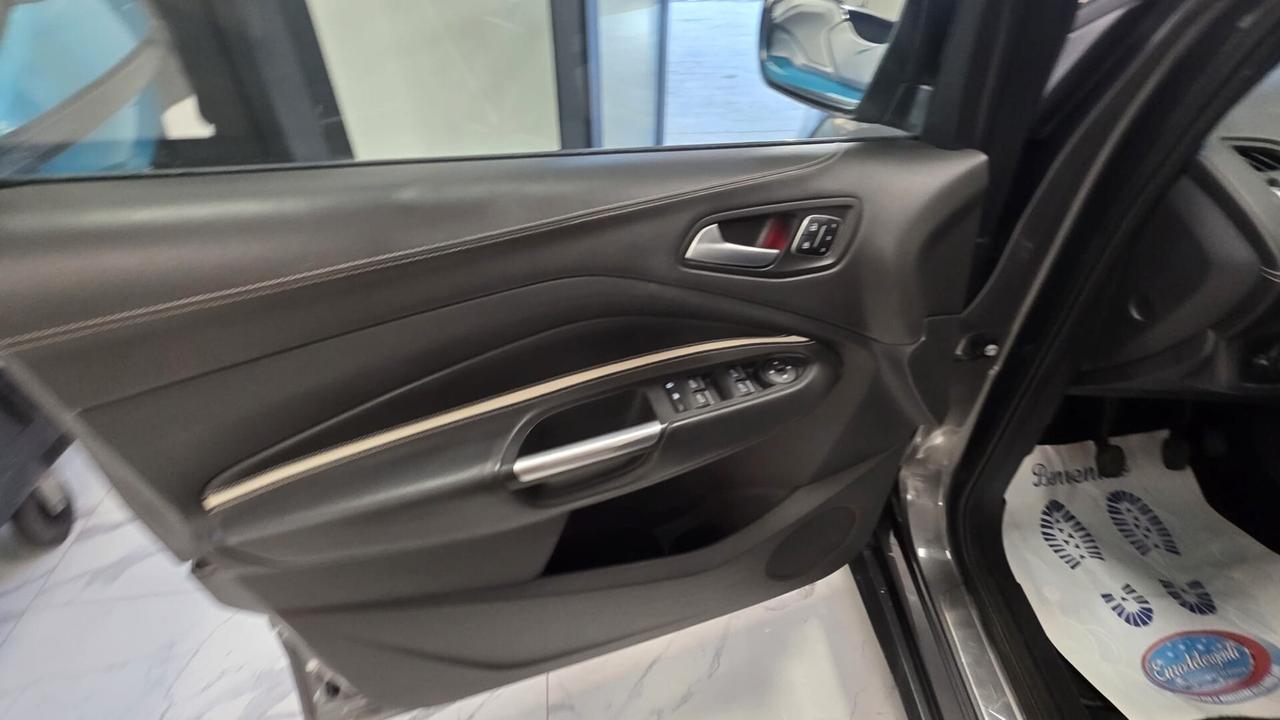 Ford Kuga 2.0 TDCI 150 CV S&S 2WD Vignale