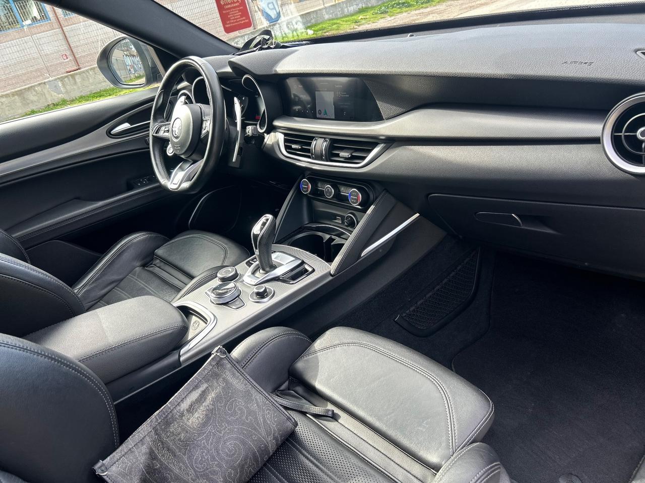 Alfa Romeo Stelvio 2.2 Turbodiesel 210 CV AT8 Q4 Veloce