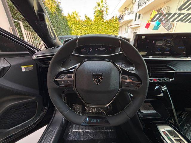 PEUGEOT 2008 Hybrid 145 e-DCS6 GT