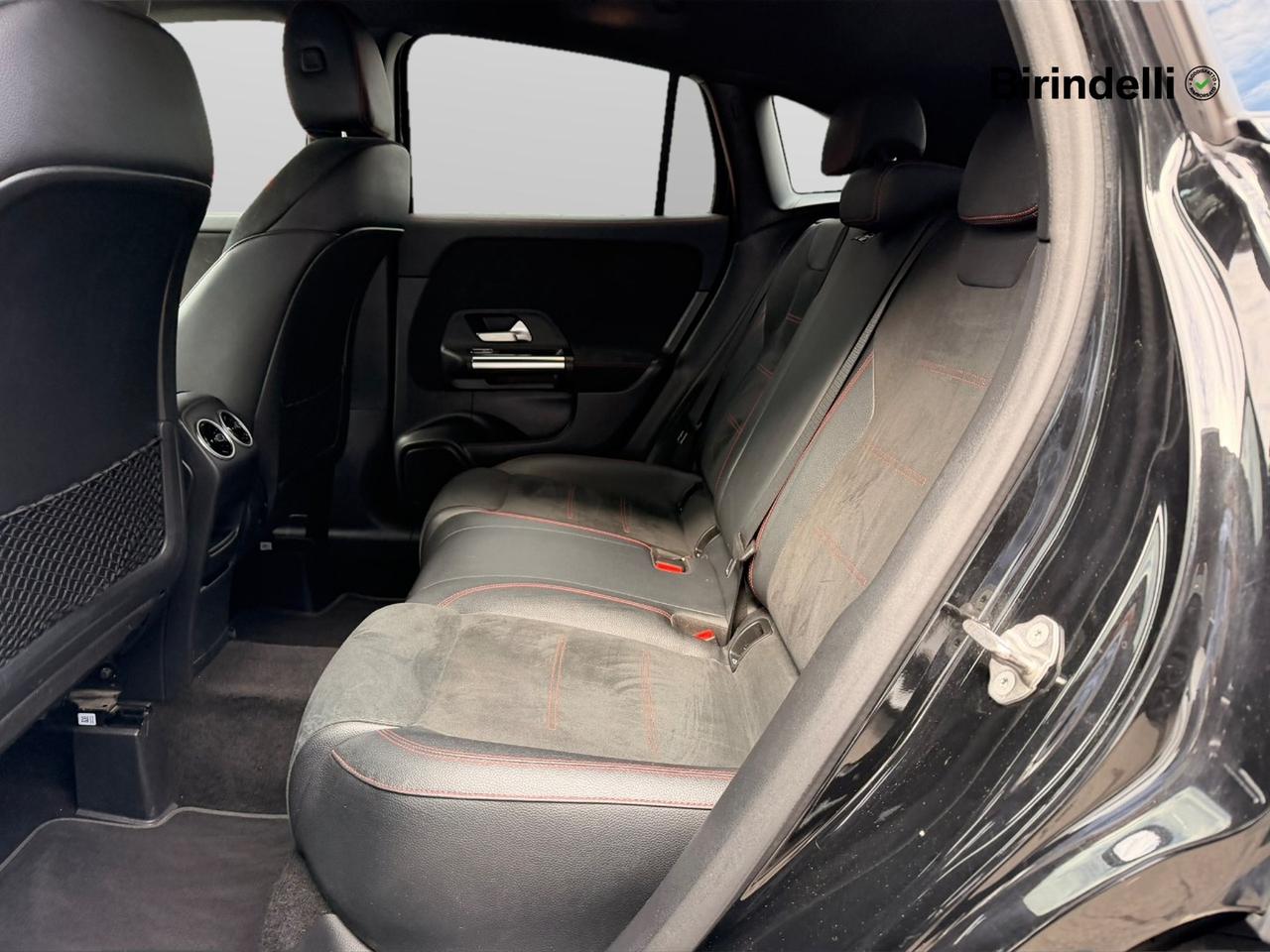 Mercedes-Benz GLA (H247) - GLA 200 d Automatic Premium